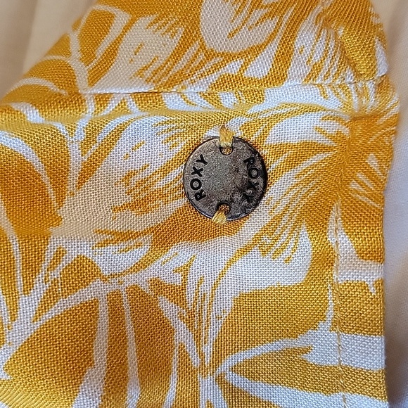 Roxy womens Mineral Yellow Floral Ruffle strap blouse size large - Picture 2 of 12